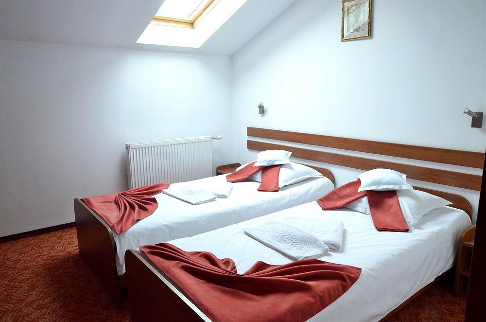 Alexis Hotel